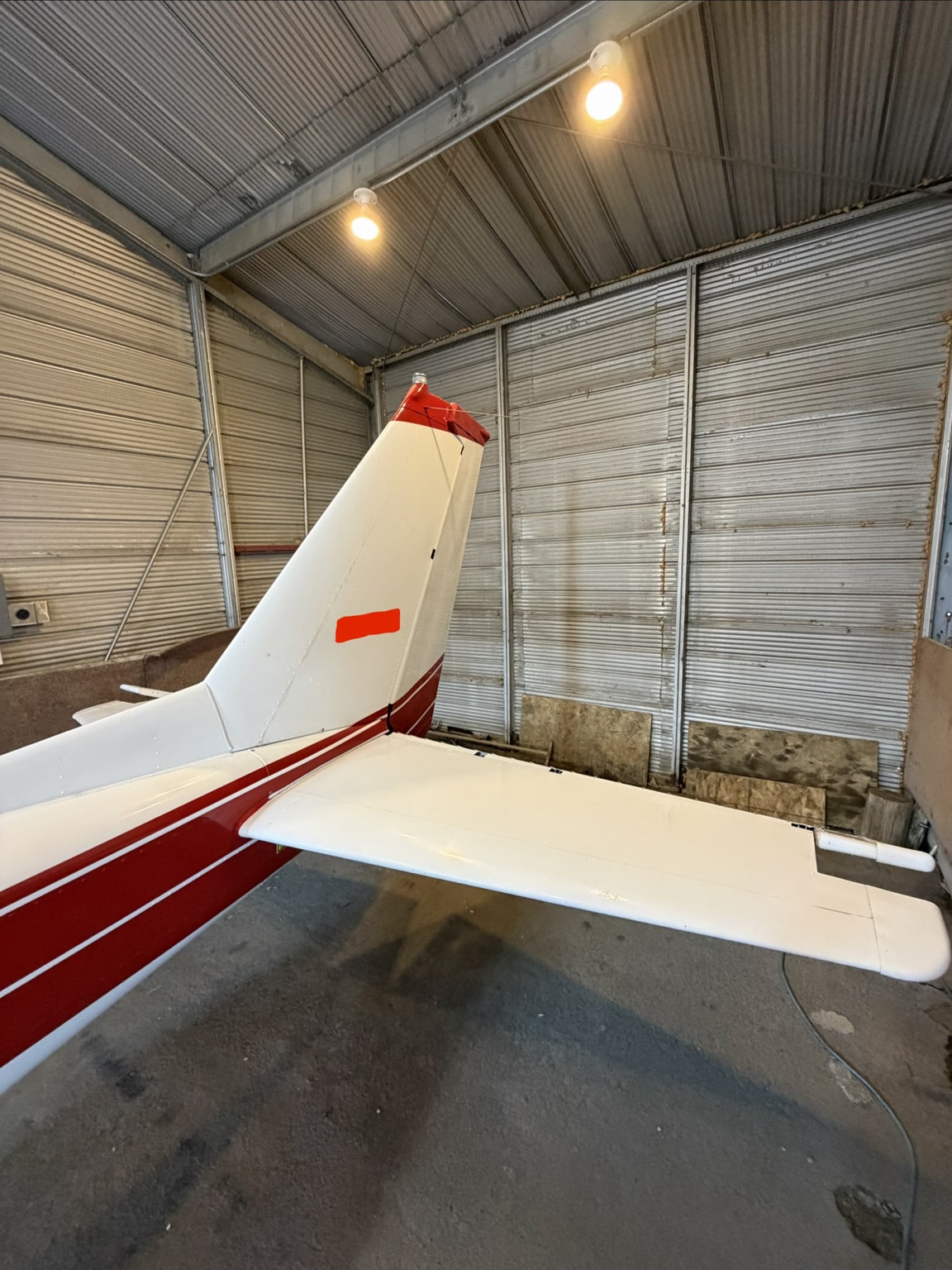 Cessna tail after detailing