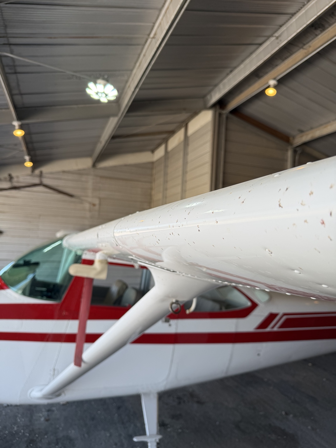 Cessna wing before detailing